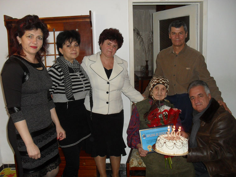 Primarul Hogea, alături de vârstnicii venerabili ai municipiului