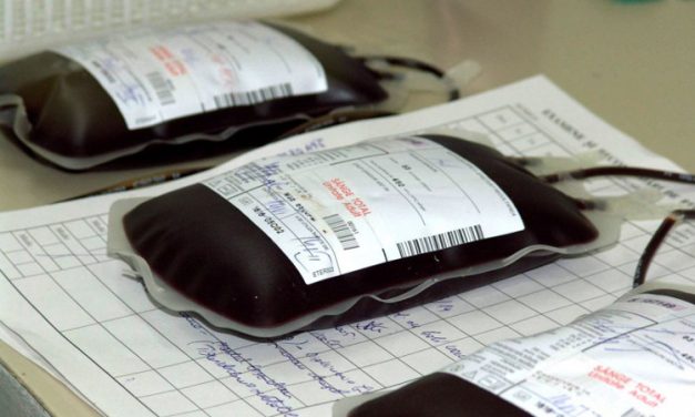 Bolnavi de SIDA identificaţi după ce au donat sânge