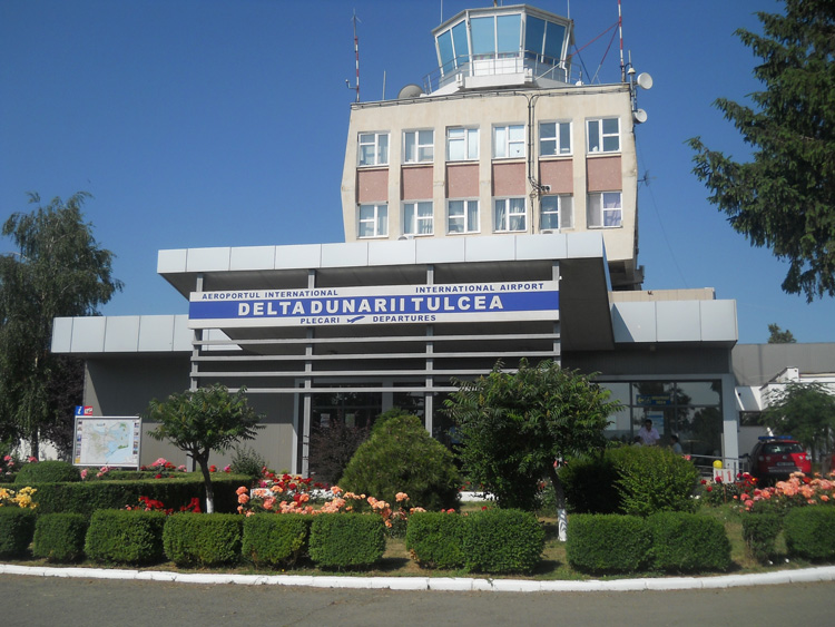 Autoritățile taie din finanțarea pentru Aeroportul „ Delta Dunării “