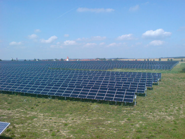 Primul proiect fotovoltaic al ruşilor de la Lukoil în România, dezvoltat în judeţul Tulcea