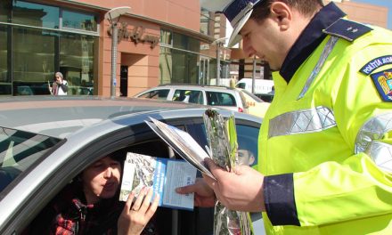 Poliţiştii de la Rutieră vor oferi şoferiţelor flori şi mărţişoare