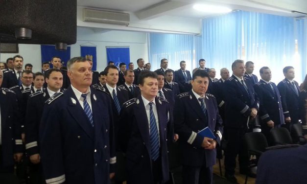 Ofiţeri şi agenţi tulceni avansaţi în grad de Ziua Poliţiei Române