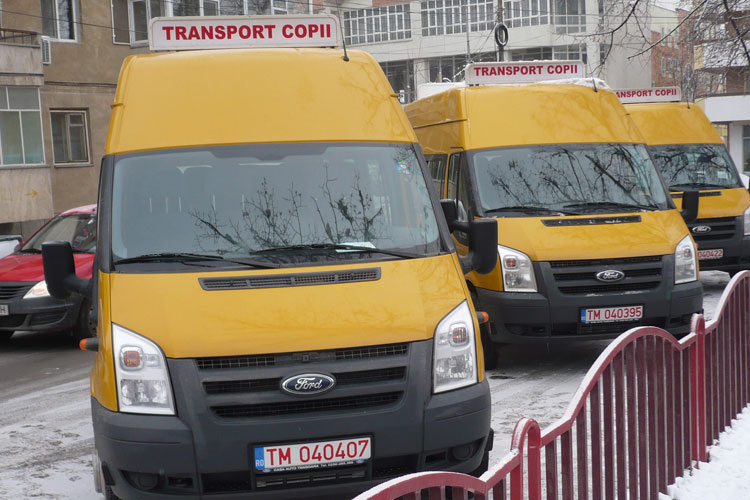 Microbuze şcolare așteptate și în județul Tulcea