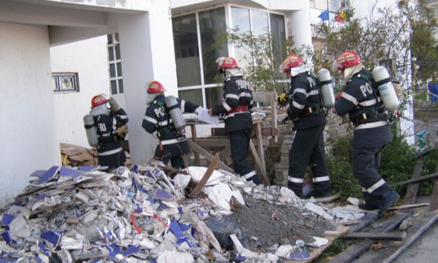 Pompierii vor simula izbucnirea unui incendiu la Hotelul Delta