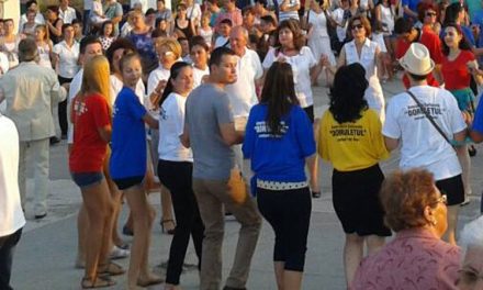 Tulceni, poftiţi la mişcare în ritmuri populare: flashmob în Piaţa Civică, în cinstea Zilei Dansului!