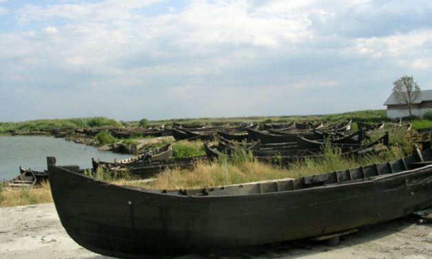 Pescarii din Jurilovca nu mai vor prohibiţie pe Lacul Razelm