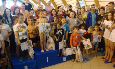 Selecţie pentru competiţiile naţionale de nataţie la Bazinul de la Ciuperca