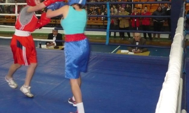 Se pregăteşte un spectacol total: box feminin pe faleza din Tulcea