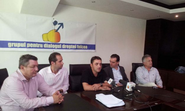 Grupul pentru Dialogul Dreptei solicită PNL excluderea din partid a lui Petrea Badea şi Anatoli Mihail