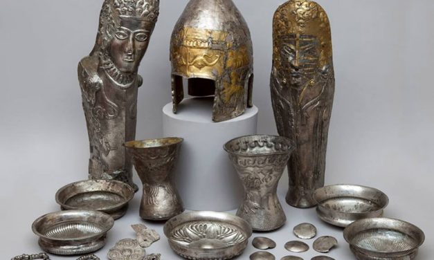 Podoabe de aur descoperite în siturile arheologice din Tulcea, expuse la Muzeul de la Satu Mare