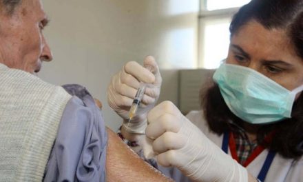 2000 de doze de vaccin antigripal, împărţite medicilor de familie