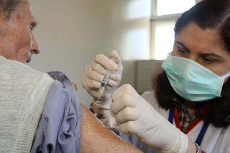 2000 de doze de vaccin antigripal, împărţite medicilor de familie