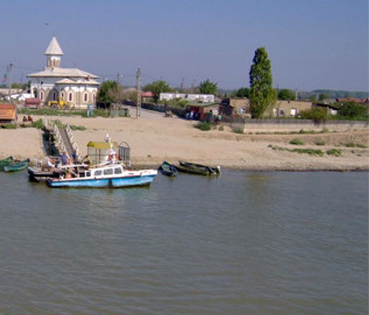 Primăria Tulcea îşi cumpără şalupă rapidă, prin FLAG Delta Dunării