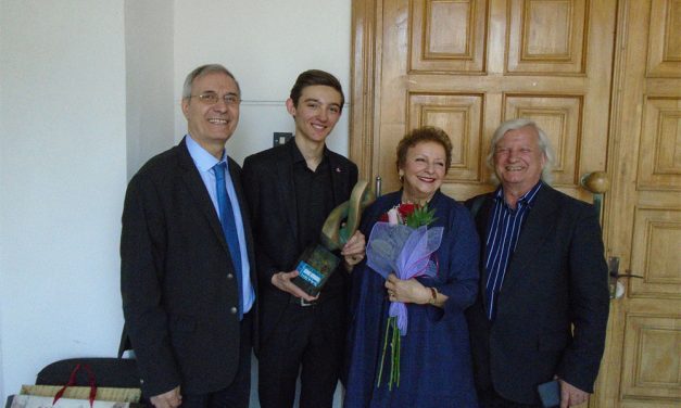 Marele trofeu al Concursului „George Georgescu”, obţinut de un elev din Chişinău