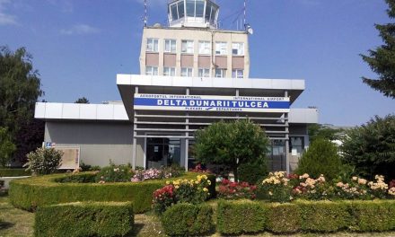 Aeronavele de mare capacitate ar putea opera de luna viitoare pe Aeroportul Tulcea