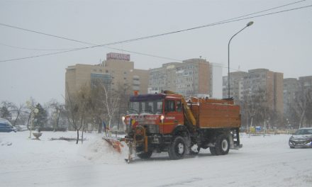 Primăria Tulcea, pregătită de iarnă cu materiale antiderapante