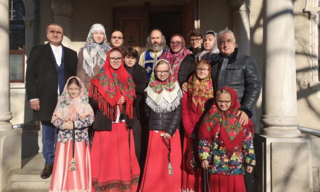 Primarul Hogea a petrecut Crăciunul pe vechi alături de ruşii lipoveni din municipiu