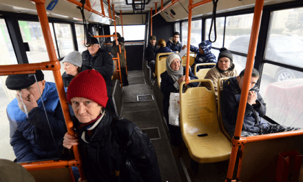 Pensionarii tulceni vor ridicarea plafonului pentru abonamentele pe transport public
