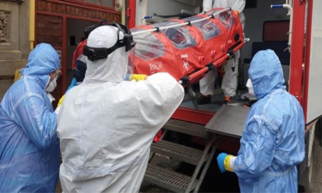 Primul suspect de coronavirus la Tulcea: o femeie întoarsă din Italia.  A fost transportată cu izoleta la Constanţa
