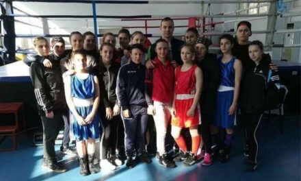 Pugilistele de la CSM Danubiu Tulcea participă la Campionatul Naţional de Box Feminin