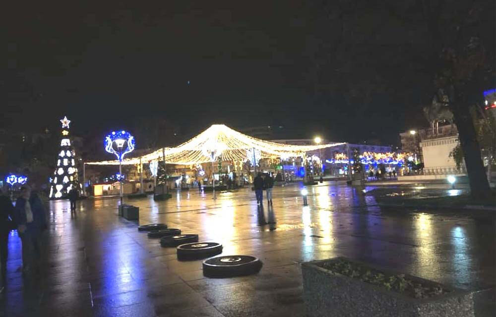 Pe 1 decembrie se aprind luminiţele de sărbători în municipiul Tulcea