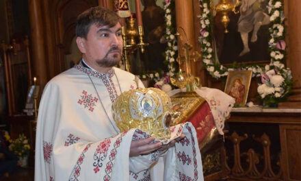Preotul Bogdan Herţa, parohul Catedralei Sf. Nicolae: Biserica este frumoasă în momentul când este plină