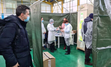 În Tulcea nu au ajuns doze de vaccin anti-Covid din lotul AstraZeneca suspectat de neconformităţi