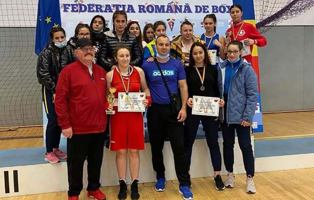 Pugilistele de la CSM Danubiu au obţinut 11 medalii la Cupa României