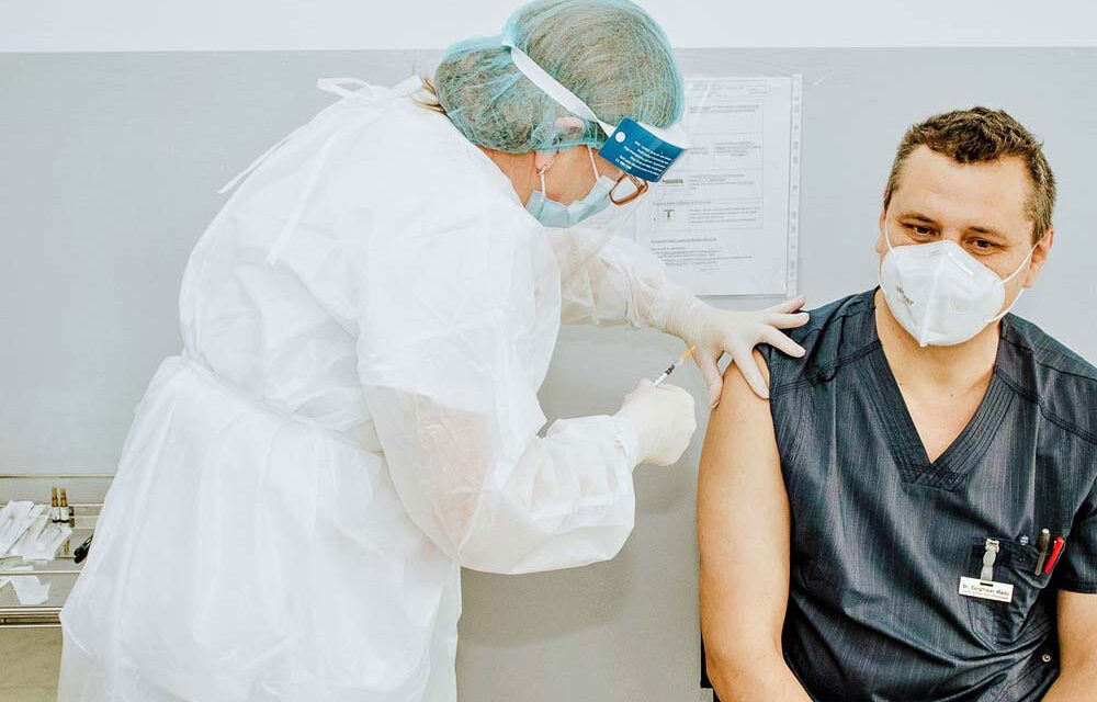 Centre de vaccinare anti-COVID-19 deschise la Sulina şi Murighiol