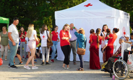 Crucea Roşie Română – filiala Tulcea sărbătoreşte 145 de ani de activitate umanitară în Piaţa Civică