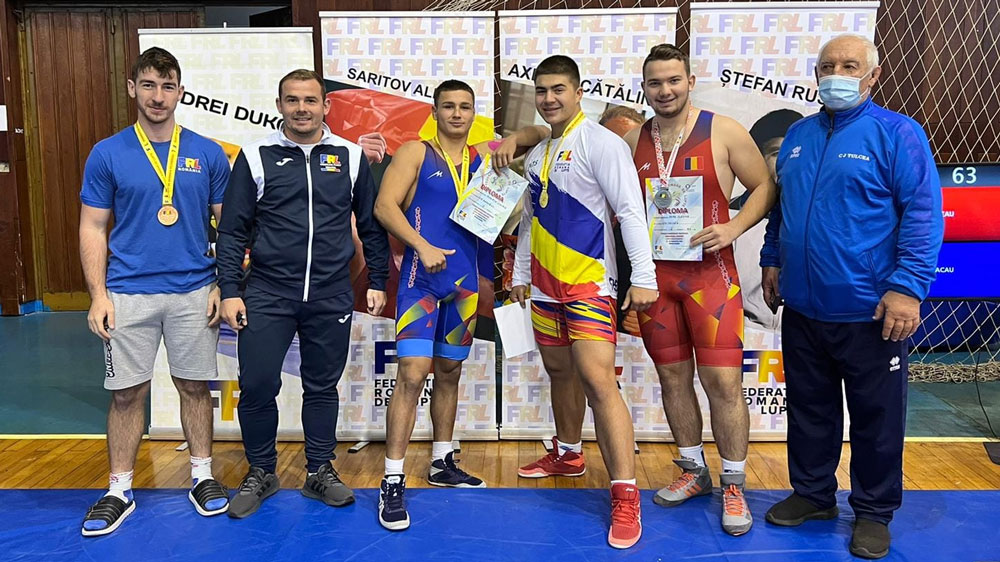 Luptătorii Ali Gean, Flavian Nane şi Cosmin Bogatu medaliaţi la Campionatul Naţional de Juniori
