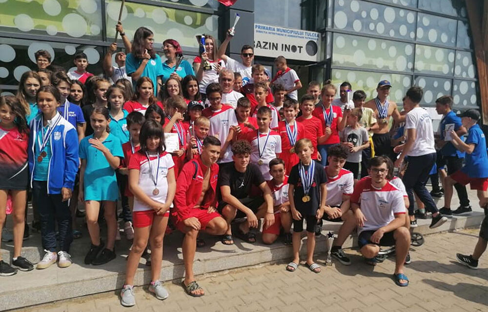 Înotătorii de la Natantibus au participat pentru prima dată la Campionatul Naţional de Bazin Scurt