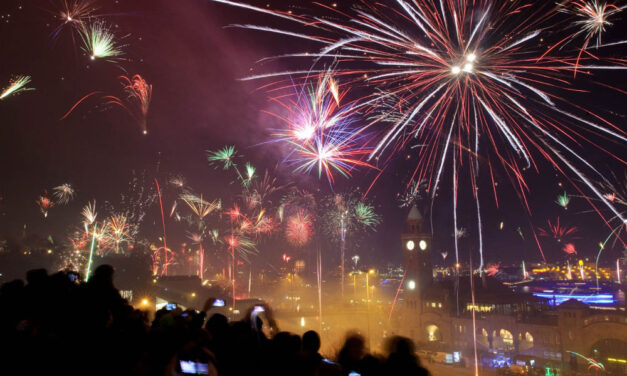Artificii de Revelion doar cu Trust Fireworks