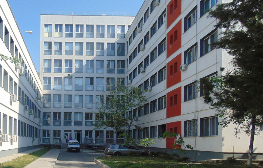 Primăria Tulcea transferă Spitalului Judeţean fonduri pentru salariile a cinci medici pediatri