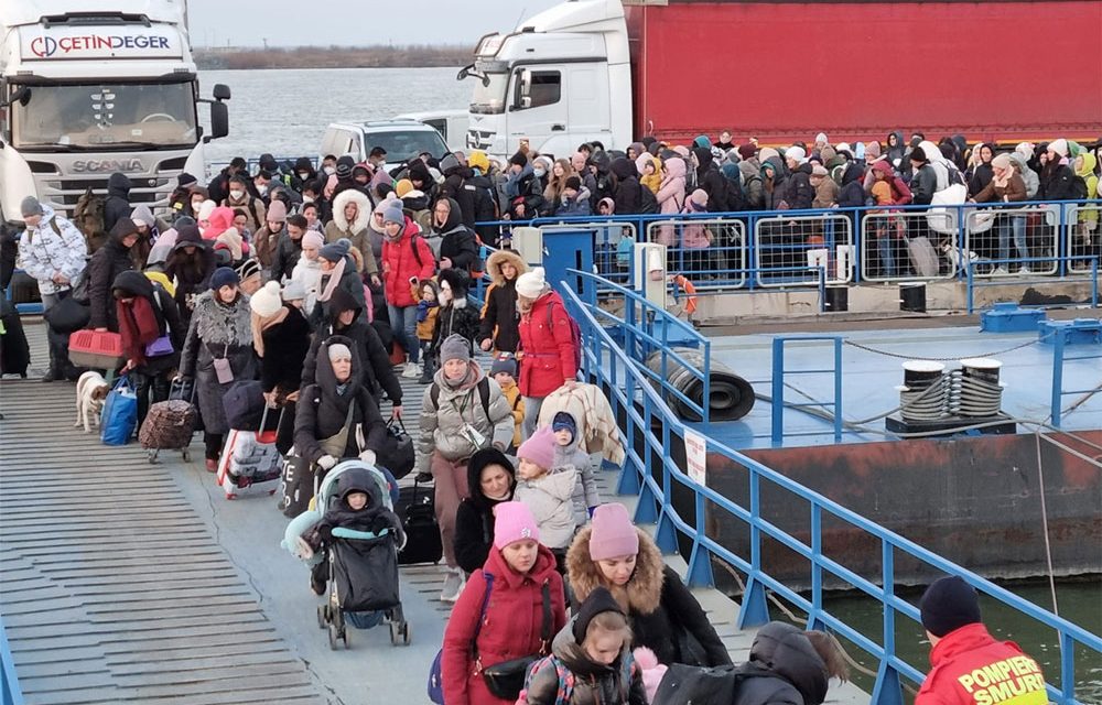 Sezonul turistic bate la uşa pensiunilor: refugiaţii ucraineni trebuie să lase loc turiştilor