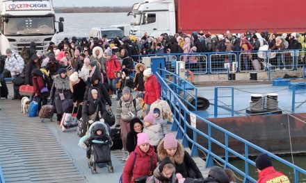 Sezonul turistic bate la uşa pensiunilor: refugiaţii ucraineni trebuie să lase loc turiştilor