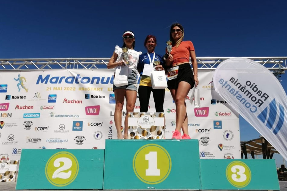Nicoleta Ciortan, locul I la proba de semimaraton pe plajă