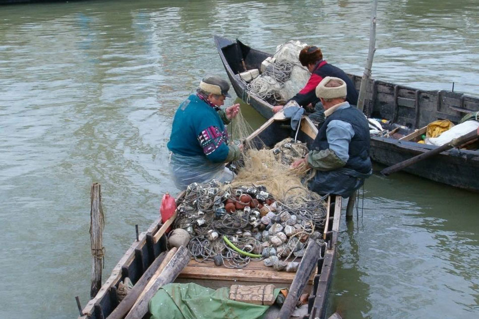 Pescarii tulceni critică programul de microgranturi