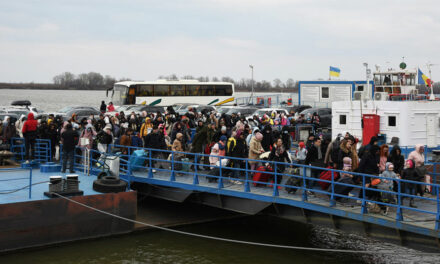 Ucraineni rămaşi la Tulcea: circa 180 pentru care statul decontează cheltuielile de cazare şi masă
