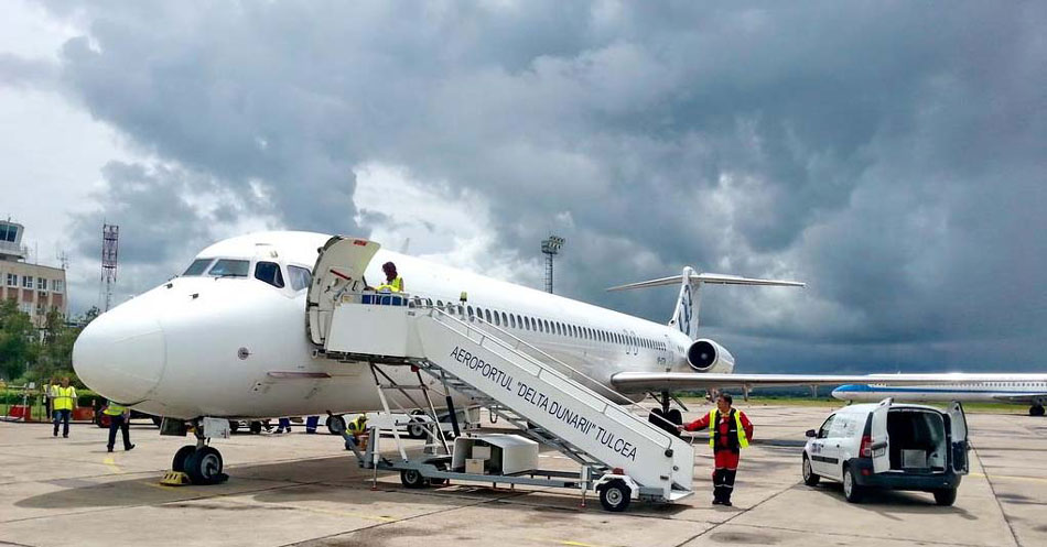 Obligaţie pentru administratorii Aeroportului „Delta Dunării”: creşterea numărului de pasageri cu 100%