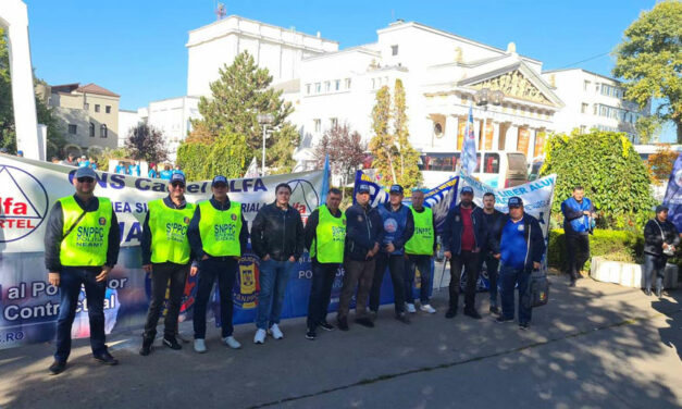 Poliţişti tulceni, în Caravana Antisărăcie