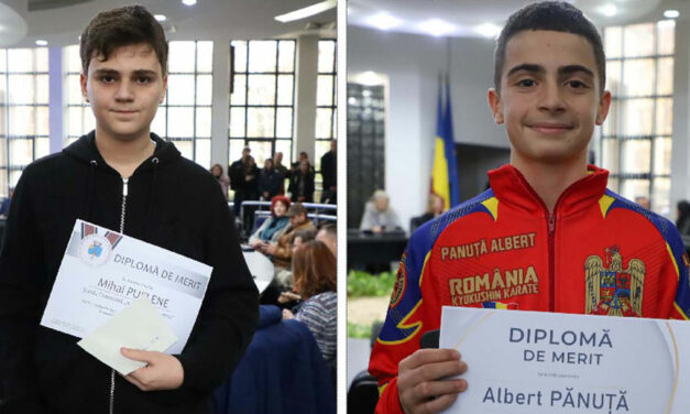 Elevi, studenţi şi sportivi din municipiu, premiaţi de Primăria Tulcea