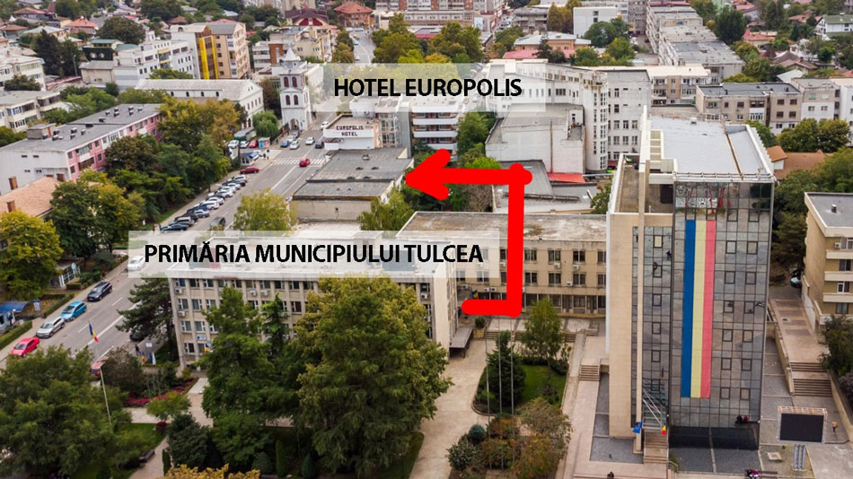 Primăria Tulcea îşi mută birourile la hotel Europolis: luni încep lucrările de modernizare a sediului
