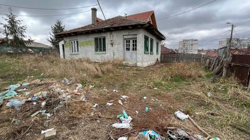 Peste 100 de proprietăţi neîngrijite igienizate de Primăria Tulcea în ultimul an