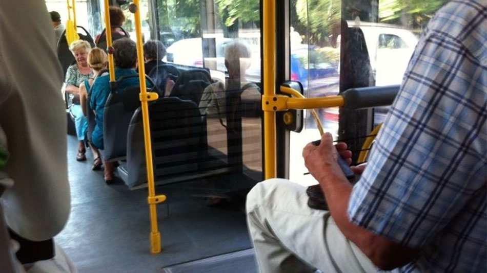 Creşte numărul de pensionari tulceni care vor beneficia de călătorii gratuite cu autobuzul