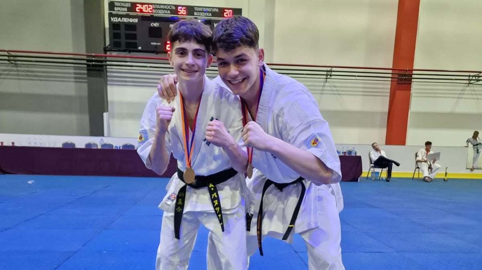 Campionatul din Armenia: Vlad Uncu şi Albert Pănuţă, campioni europeni la Kumite