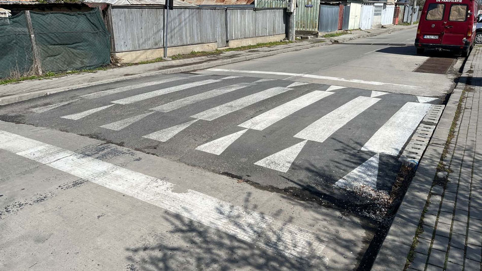 Limitatoare permanente pe străzile unde se fac „liniuţe”: Primăria Tulcea aşteaptă solicitări