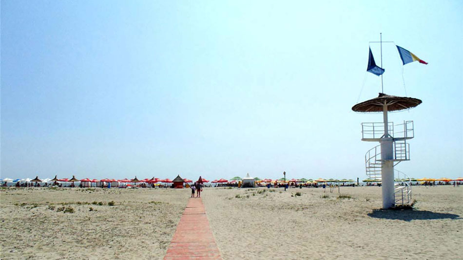 Plajele Sulina şi Sfântu Gheorghe, tot fără salvamar. Autorităţile mizează pe voluntari