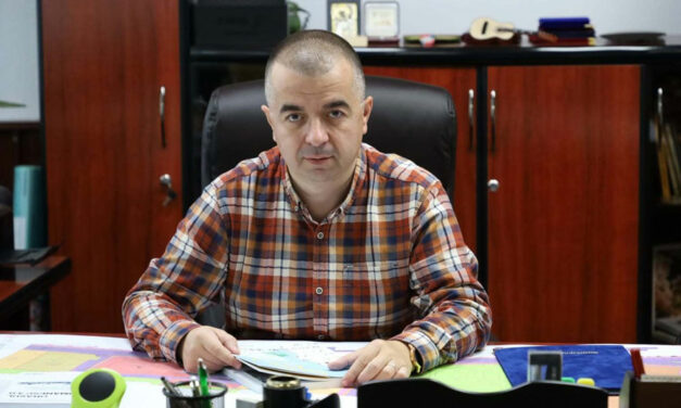 Primarul Ştefan Ilie îndeamnă tulcenii să investească în parcări private