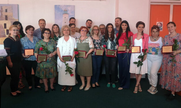 Asociaţia Voluntari pentru Tine: medici tulceni, cetăţeni de onoare ai comunităţii de voluntari